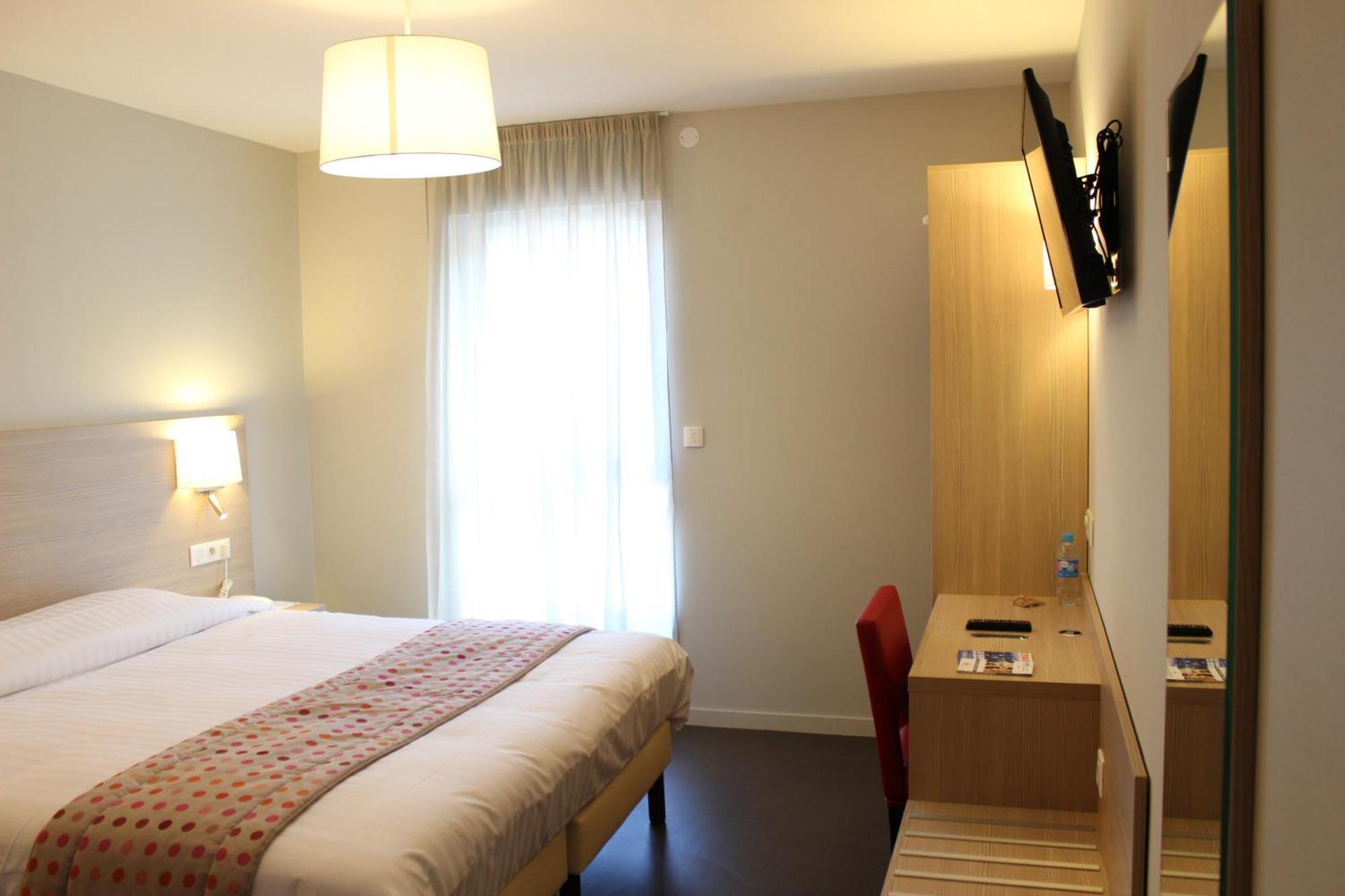 Brit Hotel Brive La Gaillarde - Restaurant La Limousine Malemort Exteriér fotografie